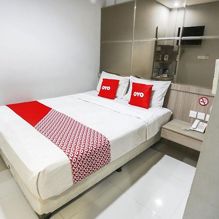 Super Oyo Capital O 90056 Wisma Kebon Kacang 9 Jacarta Exterior foto