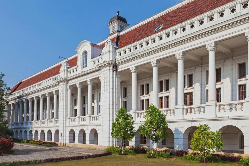 Super Oyo Capital O 90056 Wisma Kebon Kacang 9 Jacarta Exterior foto