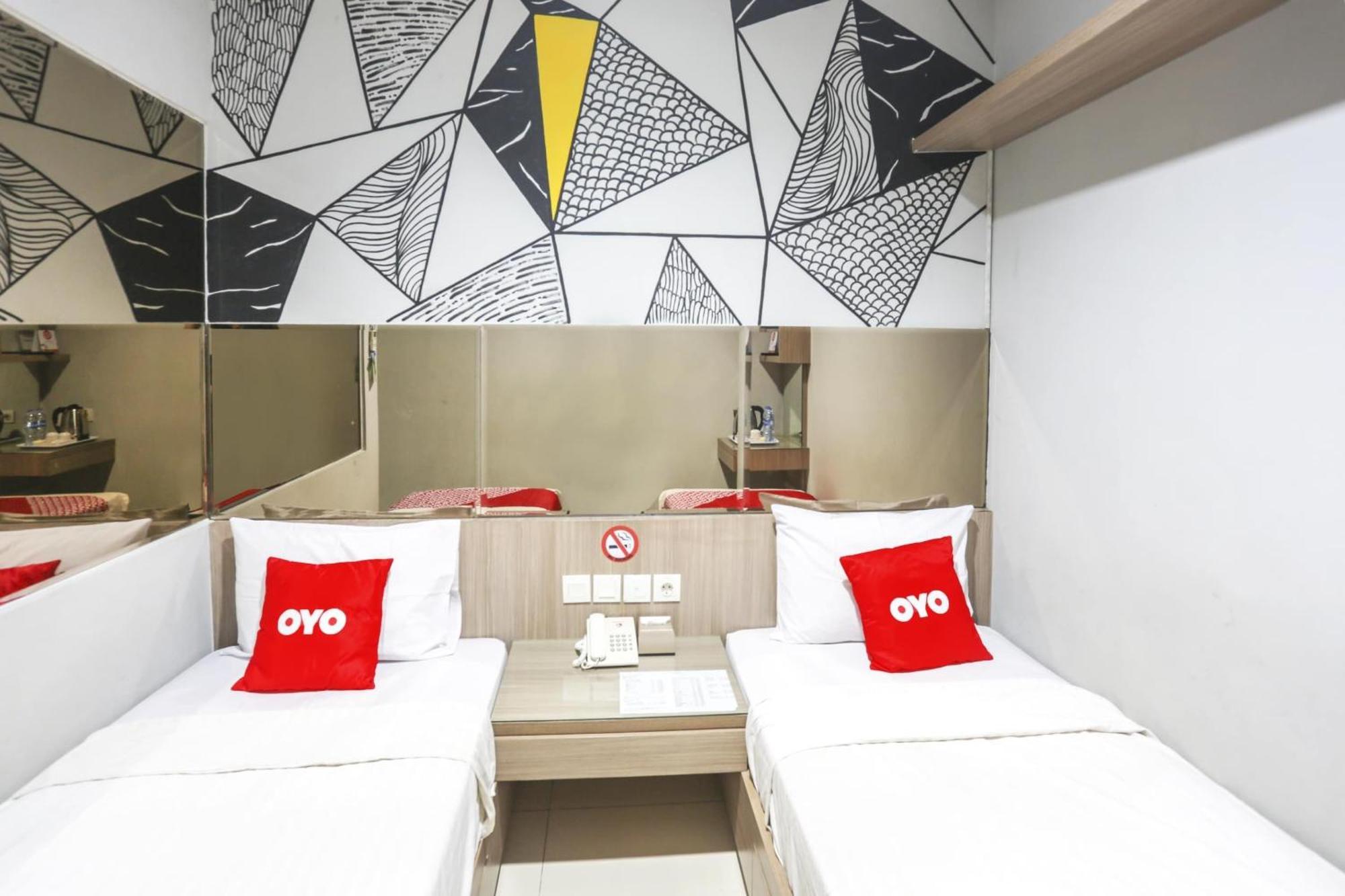 Super Oyo Capital O 90056 Wisma Kebon Kacang 9 Jacarta Exterior foto